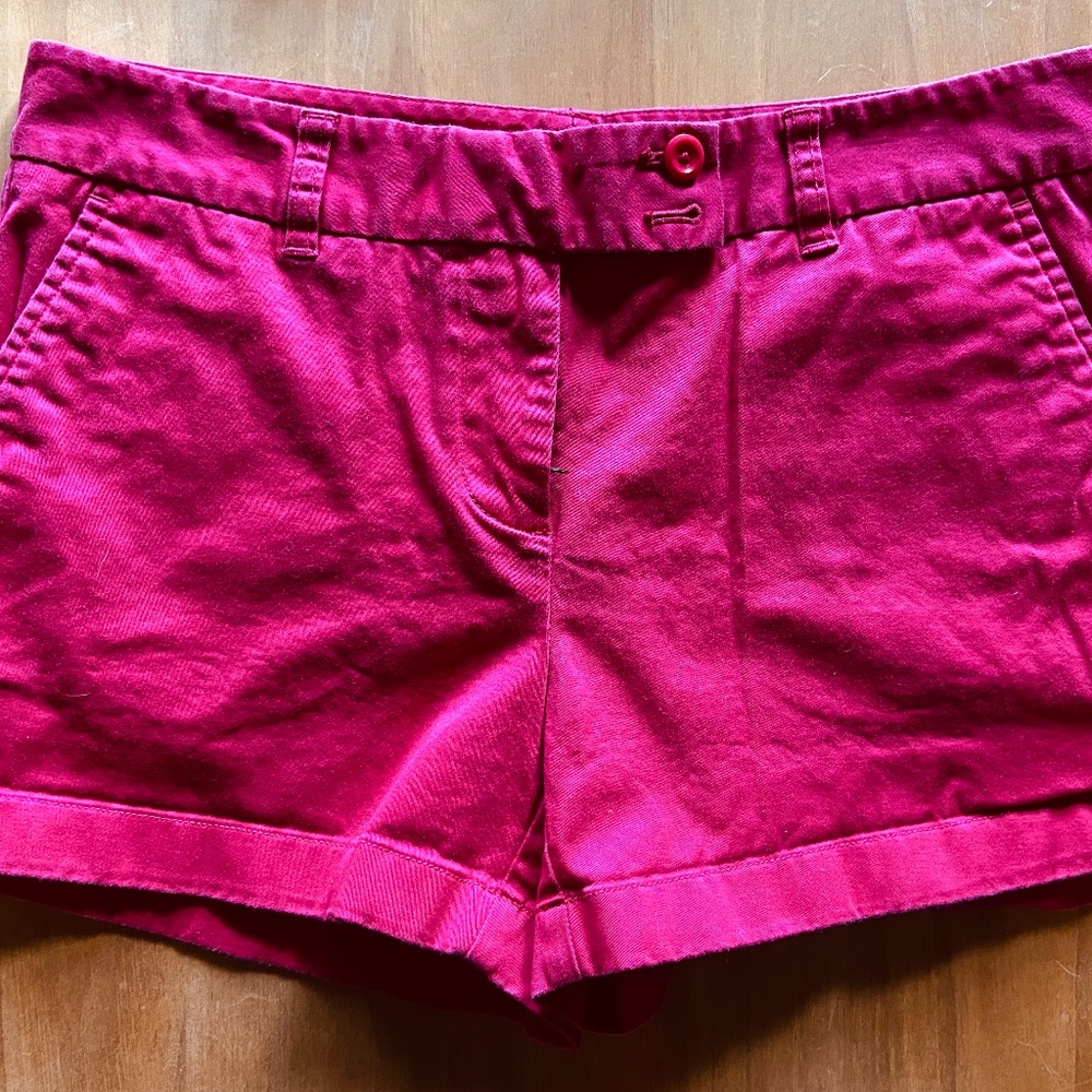 Vineyard Vines size 8